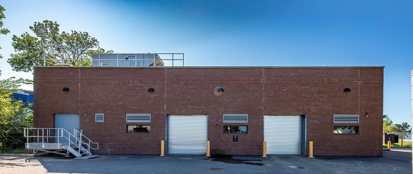 https://sulpherconstruction.com/wp-content/uploads/2020/07/Sulpher_Construction_North_Bay_Exterior_Entrances.jpg